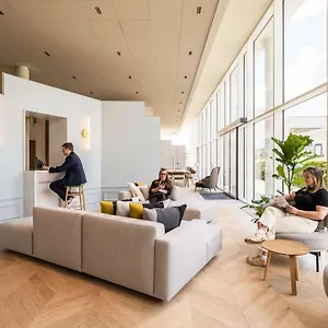 Ξενοδοχείο Novotel Centrum, Μπριζ