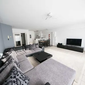 Renovated In Center , Anversa Belgio